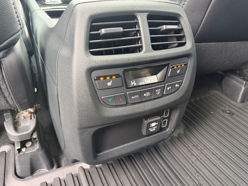 Used 2023 Honda Passport Elite image 32