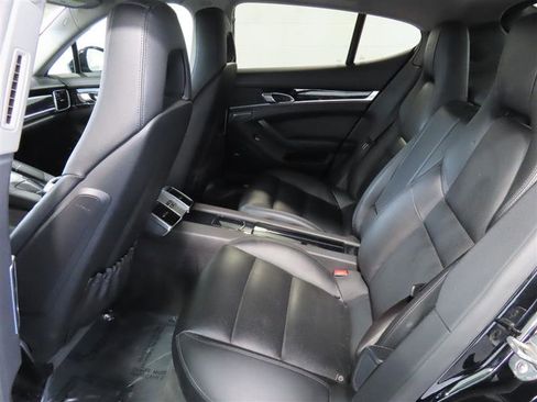 Used 2016 Porsche Panamera Edition image 30