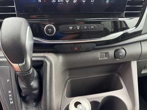 Used 2025 Ford Transit 350 XLT image 24