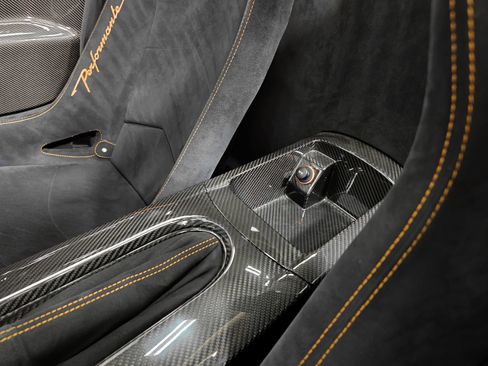 Used 2012 Lamborghini Gallardo LP 570-4 Performante image 35