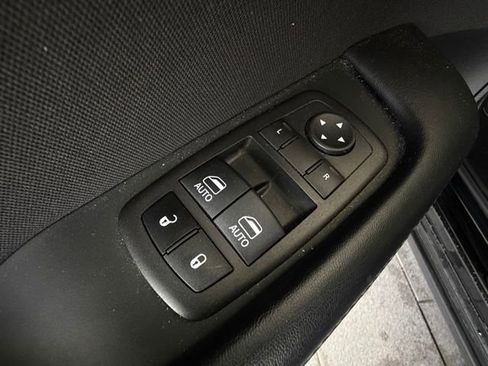 Used 2022 Dodge Challenger R/T RWD image 13