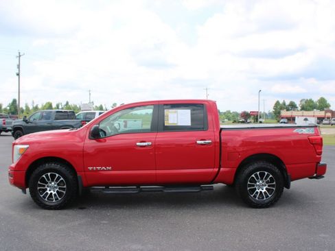 Used 2021 Nissan Titan SV w/ SV Convenience Package AWD/4WD image 6