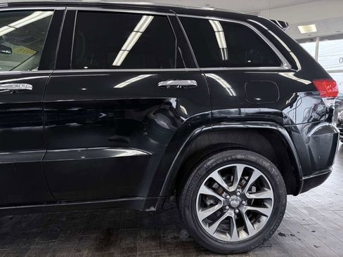 Used 2018 Jeep Grand Cherokee Overland image 20