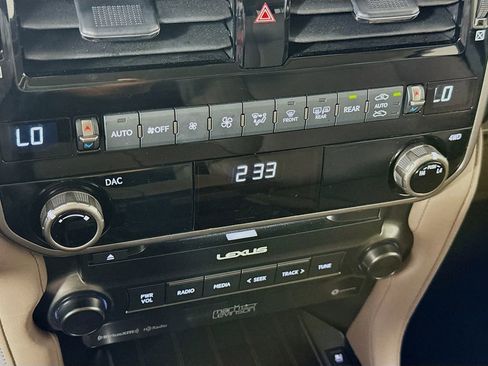 Used 2023 Lexus GX 460 Premium image 18