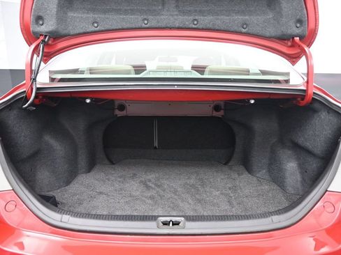 Used 2010 Toyota Camry FWD image 23