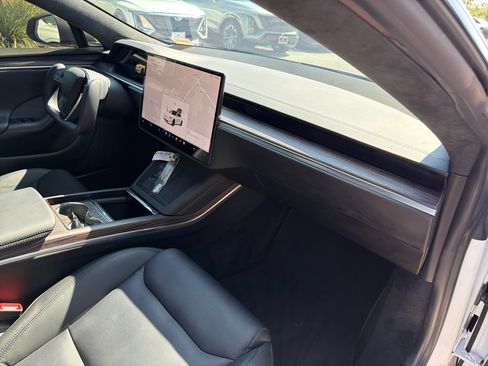 Used 2022 Tesla Model S AWD/4WD image 38