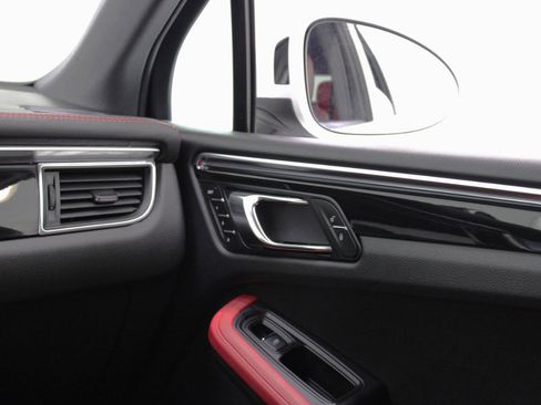 Used 2016 Porsche Macan S image 58