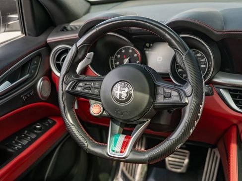 Used 2021 Alfa Romeo Stelvio Ti Sport image 21