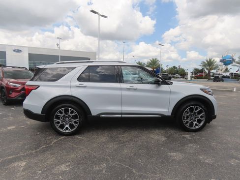 Certified 2025 Ford Explorer Platinum w/ Ultimate Package RWD image 10