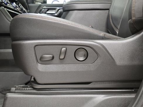 Used 2025 GMC Sierra 2500 AT4 w/ AT4 Premium Plus Package AWD/4WD image 32