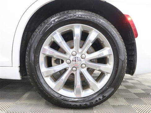 Used 2022 Chrysler 300 Touring image 40