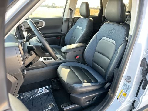 Used 2025 Ford Bronco Sport Outer Banks w/ Outer Banks Tech Package+ image 11