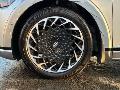 Used 2024 Hyundai Ioniq 5 Limited image 35