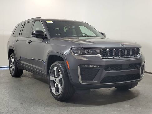 New 2026 Jeep Grand Cherokee L Limited w/ Luxury Tech Group II RWD image 1