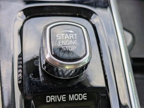 Used 2018 Volvo S90 T5 Momentum w/ Convenience Package image 28