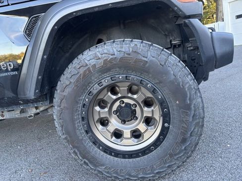 Used 2020 Jeep Gladiator Sport w/ Quick Order Package 24S image 8