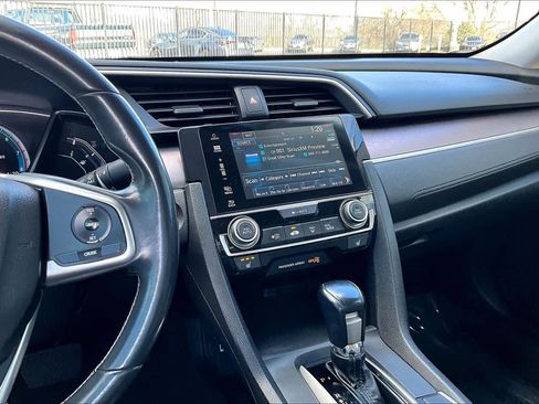 Used 2017 Honda Civic EX-L image 6