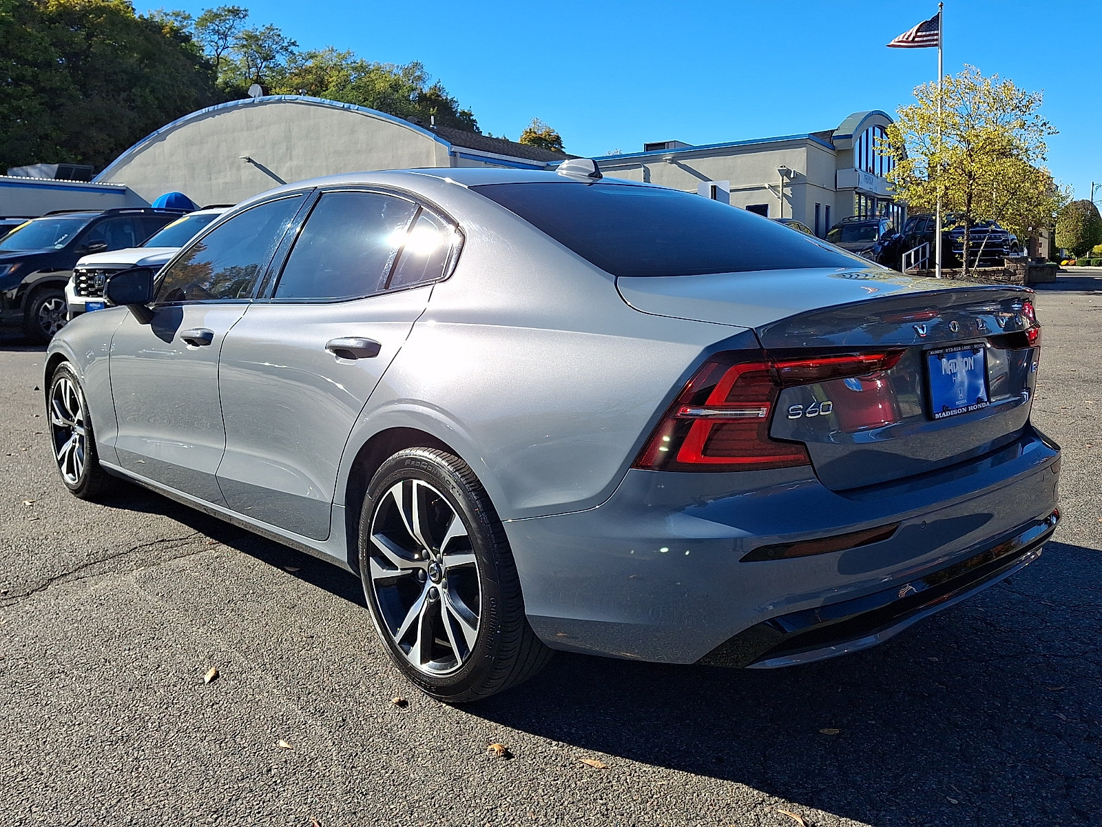 Used 2024 Volvo S60 B5 Core FWD image 6