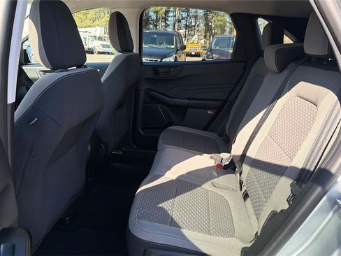 Used 2022 Ford Escape SE image 11