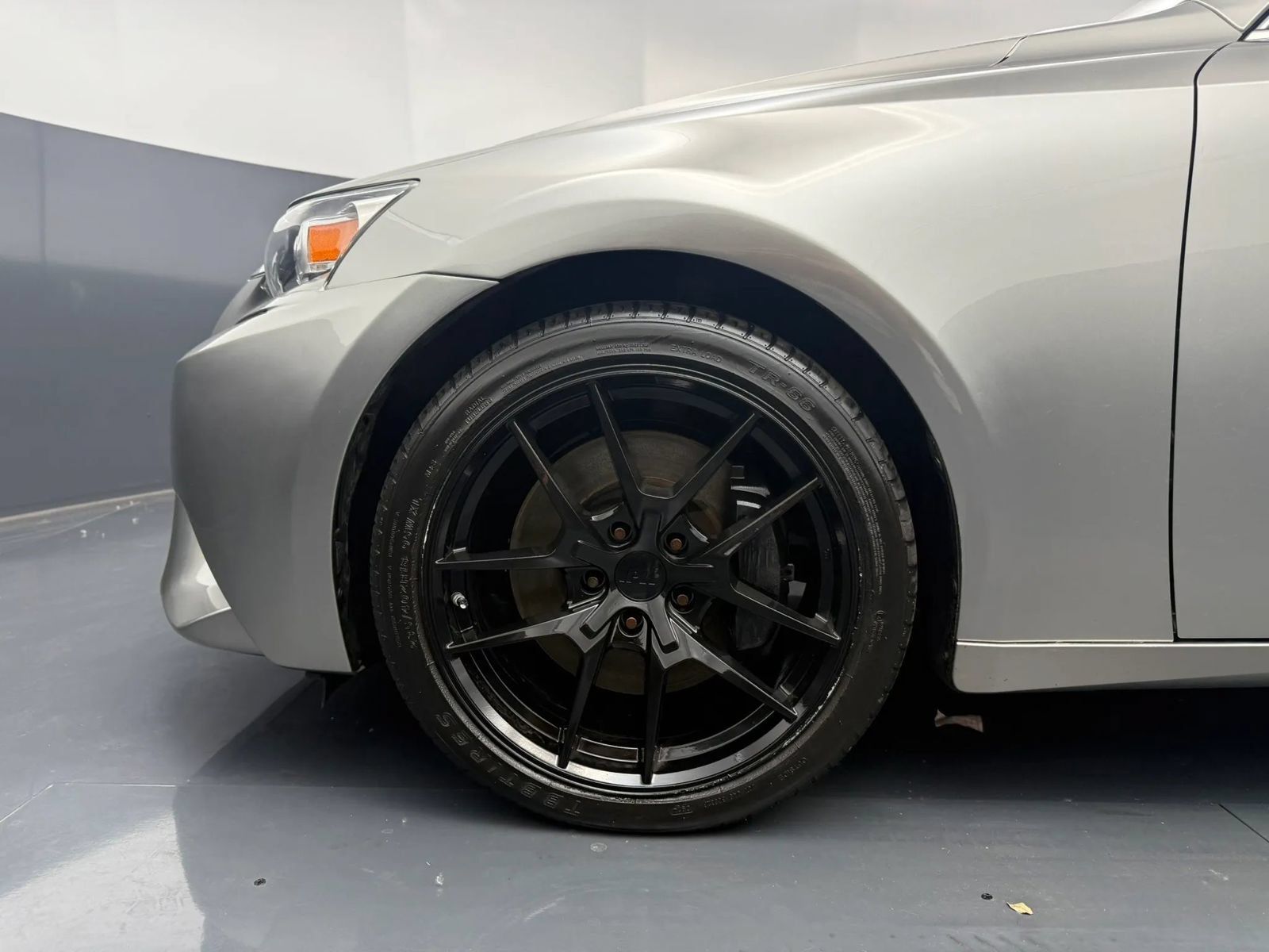 Used 2016 Lexus IS 200t RWD image 36