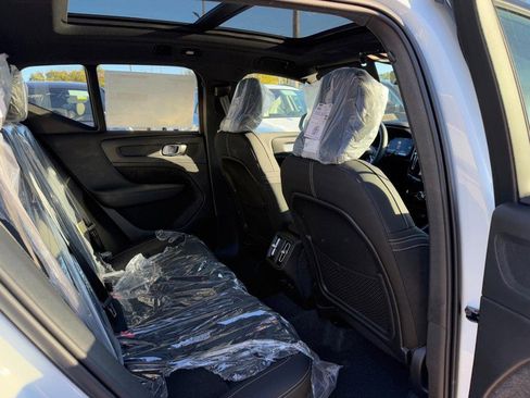 New 2026 Volvo XC40 B5 Ultra w/ Climate Package image 5