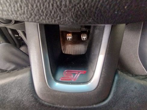 Used 2017 Ford Focus ST image 26