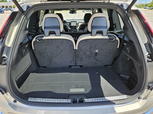 New 2026 Volvo XC90 B6 Plus image 12