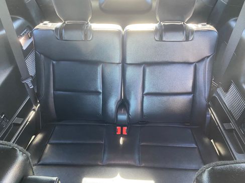 Used 2023 Ford Explorer ST w/ Equipment Group 401A AWD/4WD image 14