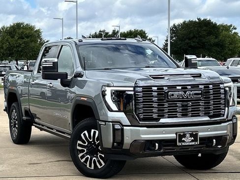 Used 2024 GMC Sierra 2500 Denali Ultimate AWD/4WD image 2