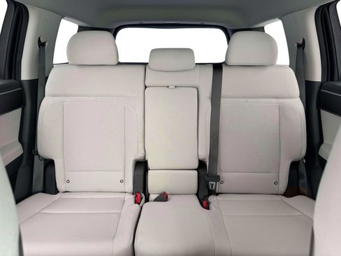 New 2026 Hyundai Santa Fe SE FWD image 16