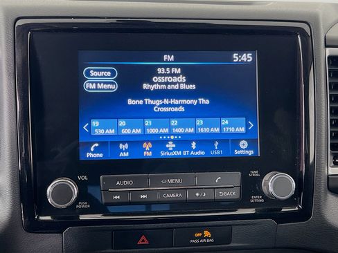 Used 2022 Nissan Frontier SV w/ Technology Package image 15