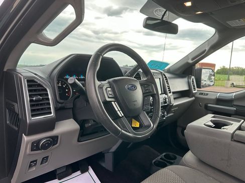 Used 2016 Ford F150 XLT w/ Equipment Group 302A Luxury AWD/4WD image 12