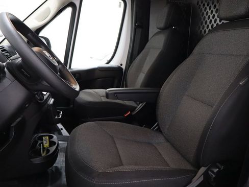 Used 2023 RAM ProMaster 2500 image 10
