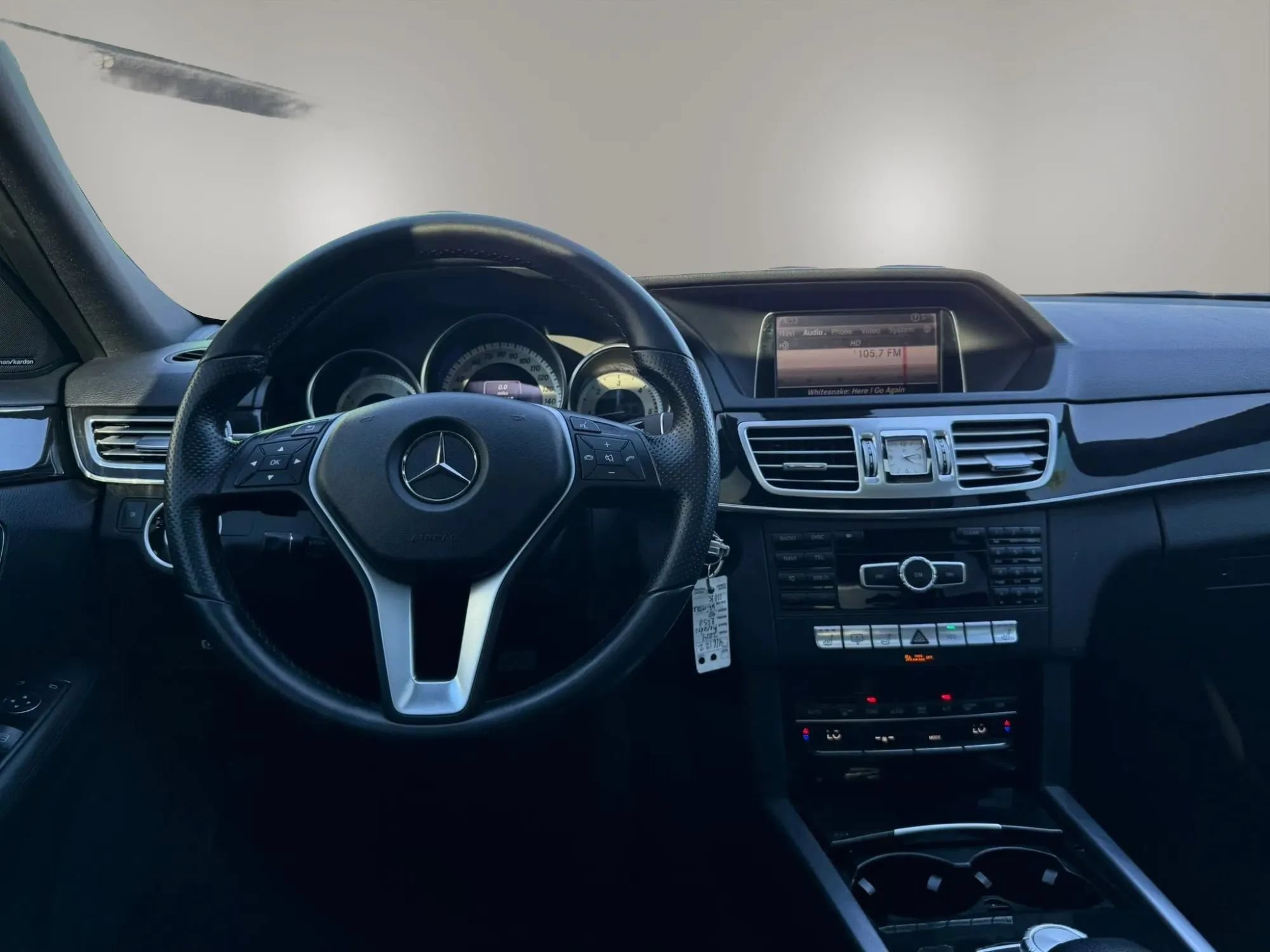 Used 2014 Mercedes-Benz E 250 BlueTEC Sedan w/ Premium 1 Package image 17