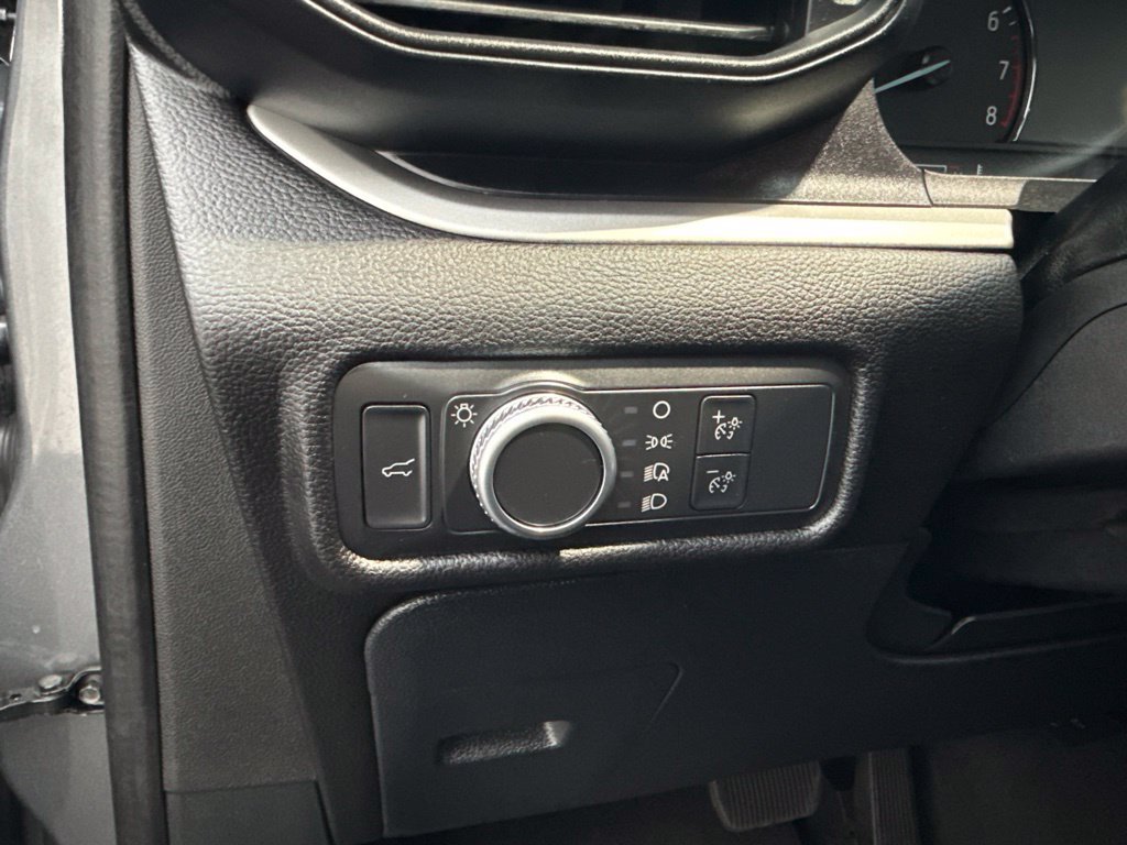 Used 2022 Ford Explorer XLT AWD/4WD image 17