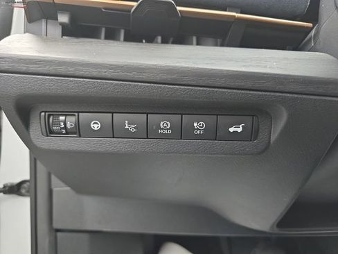 Used 2023 Nissan Ariya image 43