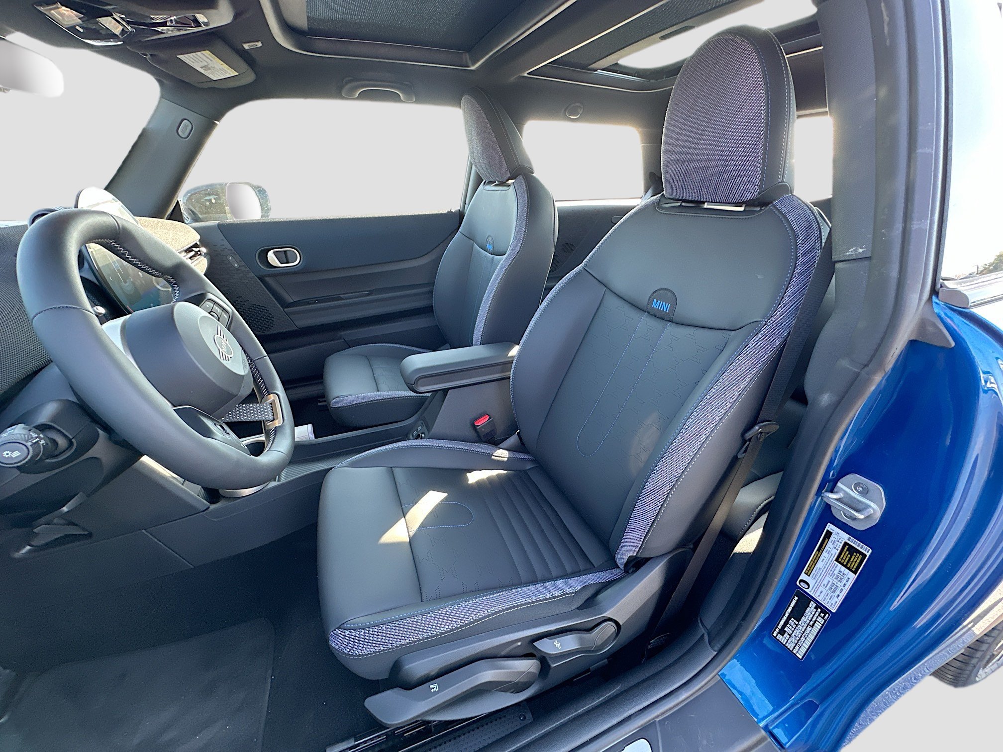 New 2026 MINI Cooper 2-Door Hardtop FWD image 15