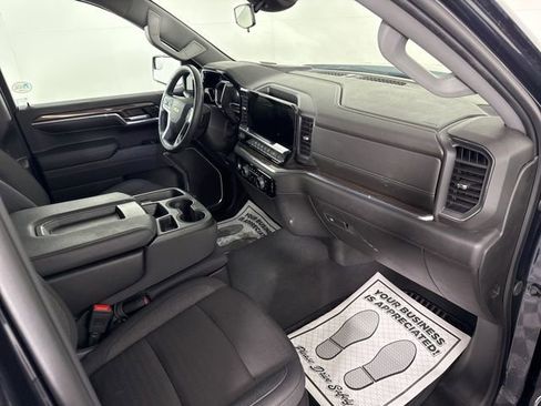 Used 2024 Chevrolet Silverado 1500 LT image 14