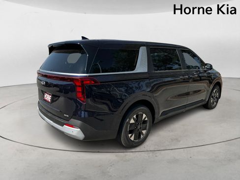 New 2026 Kia Carnival LXS image 4