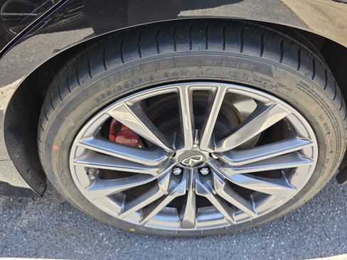 Used 2023 INFINITI Q50 Red Sport 400 w/ Black Opal Edition RWD image 6