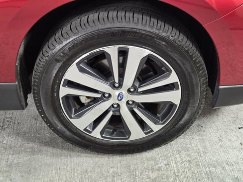 Used 2019 Subaru Outback 2.5i Limited AWD/4WD image 10