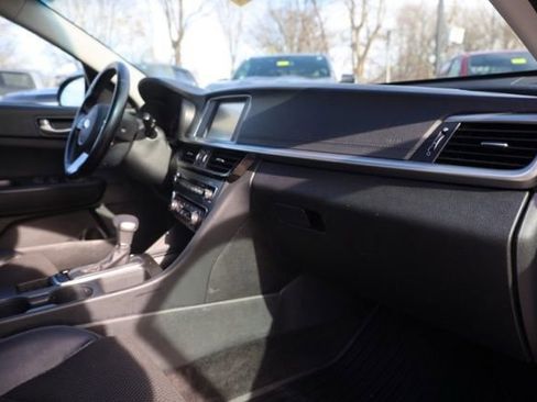 Used 2019 Kia Optima S w/ S Panoramic Sunroof Package image 37