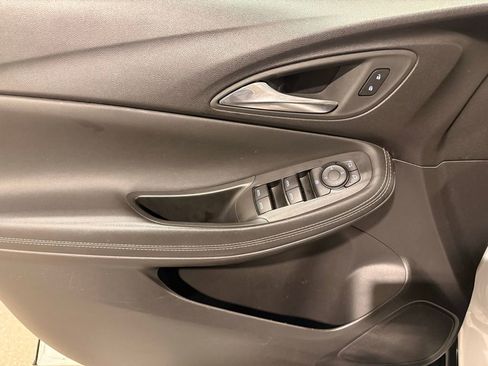 Used 2024 Buick Encore GX Sport Touring image 13