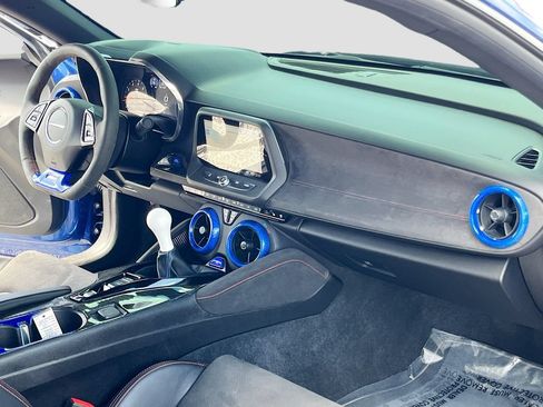 Used 2019 Chevrolet Camaro ZL1 RWD image 29