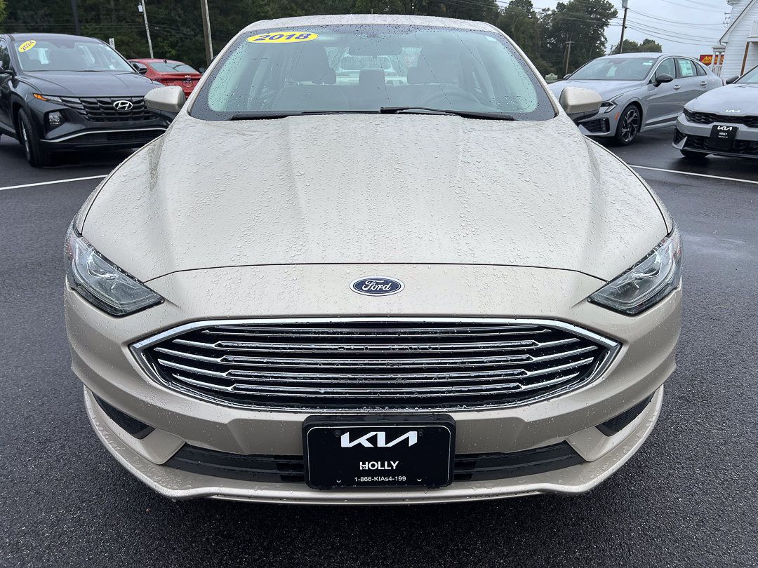 Used 2018 Ford Fusion SE FWD image 11