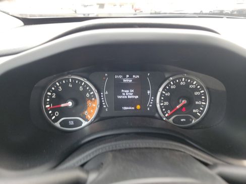 Used 2017 Jeep Renegade Latitude image 7