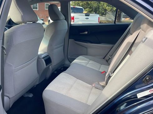 Used 2014 Toyota Camry L image 12