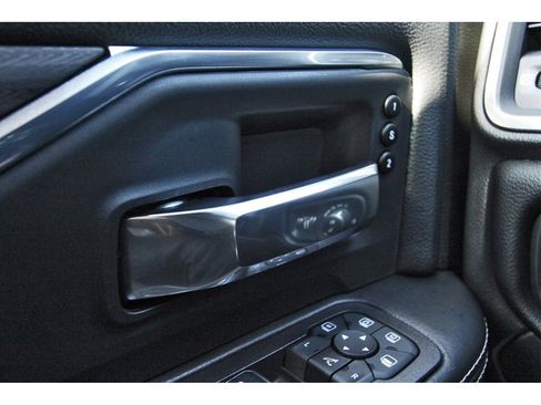 Used 2025 RAM 2500 Laramie image 21