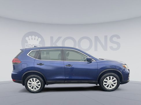 Used 2018 Nissan Rogue S AWD/4WD image 12