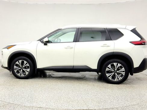 Used 2022 Nissan Rogue SV w/ SV Premium Package image 8